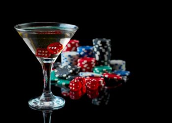 Preferred Beverages of Casino Gamblers: What Do They Drink While Playing?