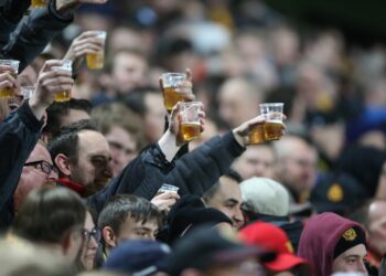 The Role of Beer in Sports Betting and Fan Engagement