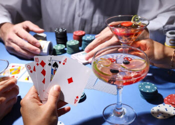 How to Create the Perfect Craft Beer and Casino Night with Friends on a Budget