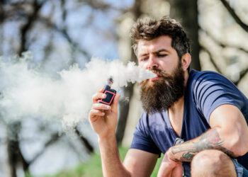 10 Reasons Why 7-OH Disposable Vapes Are Trending With Kratom Users