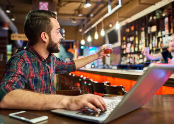 How Online Card Games Create a More Engaging Digital Experience for Beer Lovers